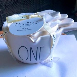 New Rae Dunn white Measuring Cups